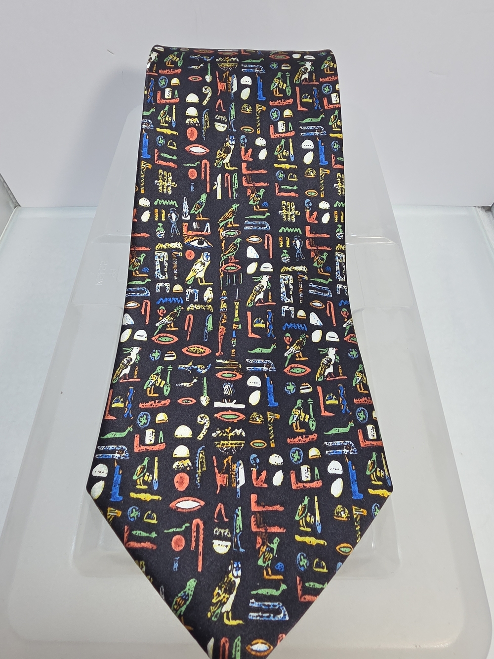 Museum Artifacts Egyptian Hieroglyphics Silk Tie 57"